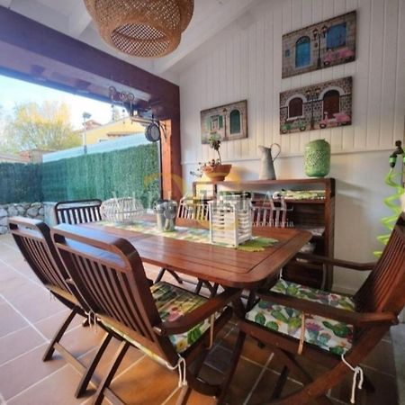 Vivienda Vacacional Casa Borbolla コロンブレス エクステリア 写真